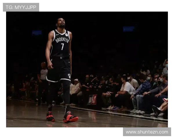 恩怨再起 申京与字母哥领奖后未握手引发关注