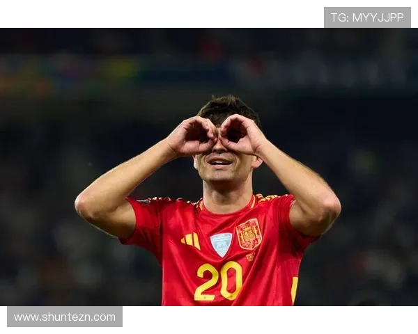 德拉富恩特盛赞亚马尔心态成熟有望成长为未来世界最佳球员