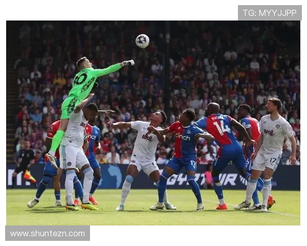 马特塔点射上演帽子戏法补时绝杀助水晶宫惊险取胜全场沸腾