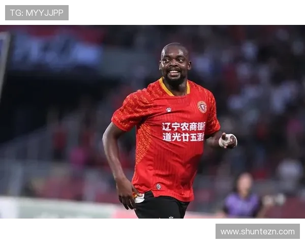 中甲射手榜：姆本扎28球领跑 埃里克斯紧随其后 向余望18球排名第四