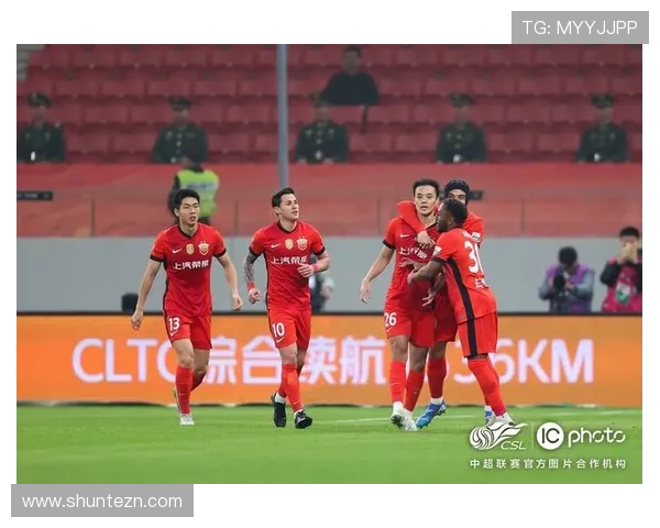 2025华润饮料中超联赛第28轮上海海港对阵山东泰山赛前发布会精彩回顾