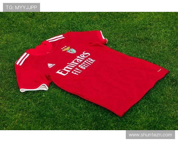 塞巴略斯社媒感慨：荣幸为世界最佳俱乐部出战200场并获赠纪念球衣